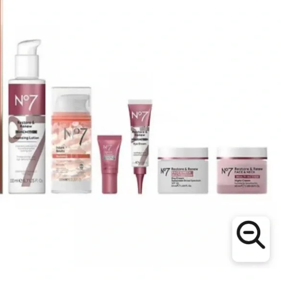 New No.7 Ultimate Skincare Collection Gift Box - Picture 3 of 7